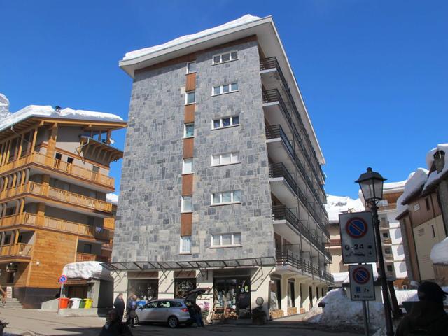 Cervinia Apartments 