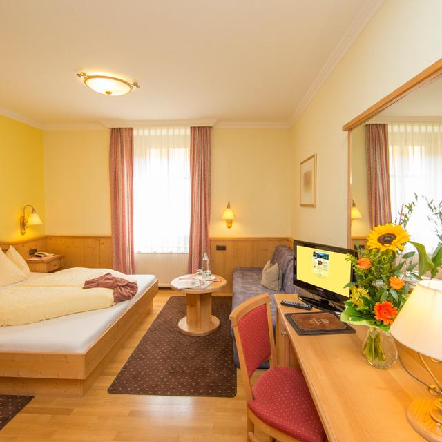 Hotel Lebzelter